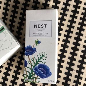 Nest Midnight Fleur body lotion